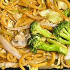 Best Vegetable Lo Mein (Combo Plate )菜捞面(组合) in Brookville, IN